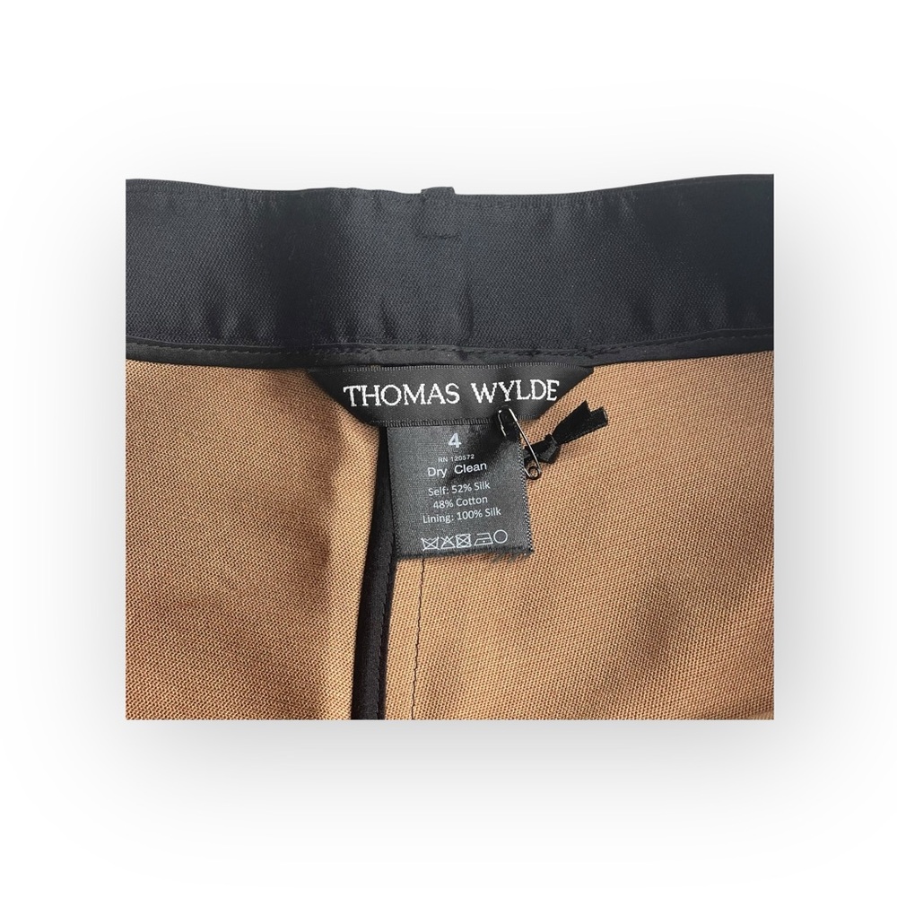 new Thomas Wylde ๐ฃ Luxe Naughty Ruffled Shorts ๐ฃ Black + Rose Gold Print ๐ฃ 4 ๐ฃ - Picture 7 of 16